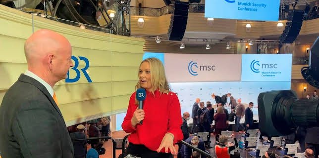 13:20: Weltpolitik live | BR Fernsehen | 2/13 2026