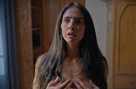 LALOLA season-1: LALOLA - Una exageración