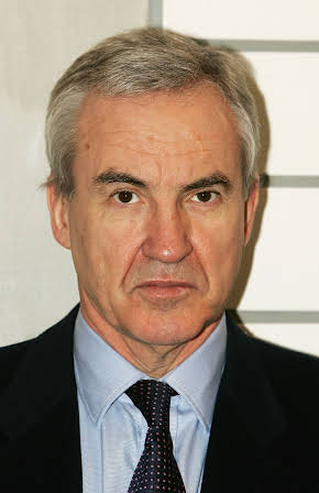 Larry Lamb as 