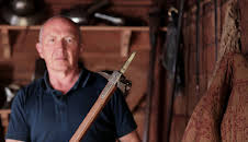 Von der Keule zur Rakete - Die Geschichte der Gewalt