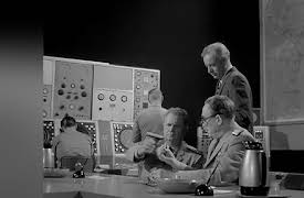 Voyage to the Bottom of the Sea Season 1: The Human Computer