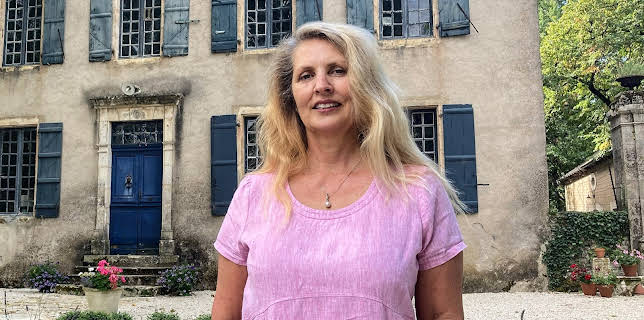 8:55 AM: Chateau DIY | More 4 | 11/19 2025