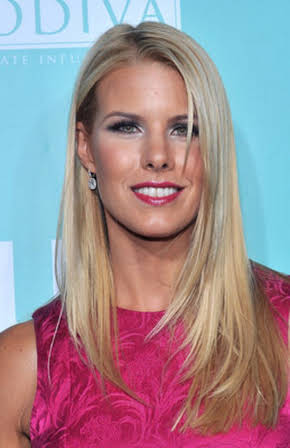 Beth Stern as 