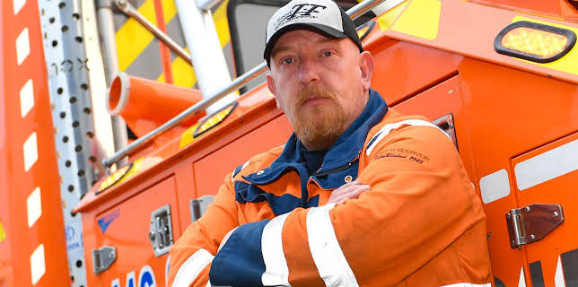 9:00 PM: Trucking Hell: Greatest Rescues (S1 E1) (S1) | Paramount | 3/12 2026