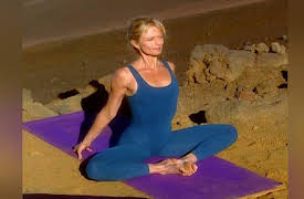 Gaiam: 5 Day Fit Trouble Zone Solutions Season 1: Yoga Sculpt