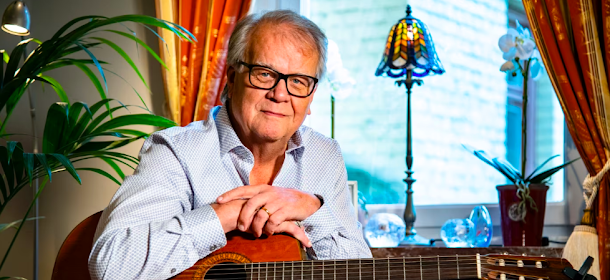 Lasse Berghagen inlagd på sjukhus igen - ont i bröstet