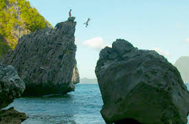 Naked and Afraid of Love, Season 1: Flex on the Beach