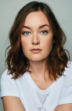 Katie Booth as Chloe