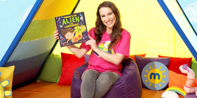 9:05 AM: Milkshake! Story Den (S3 E4) (S3) | Channel 5 | 12/31 2025