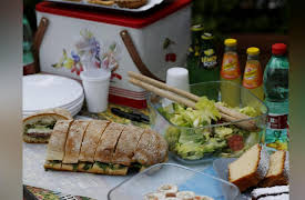 Giada in Italy: Bocce Ball Picnic