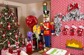 Celebrity Holiday Homes Volume 1: 4 Glittering Holiday Homes