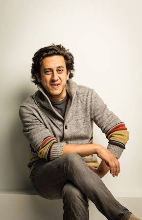 Kris Siddiqi as 