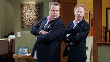 4:00 PM: Modern Family | E4 | 8/6 2026