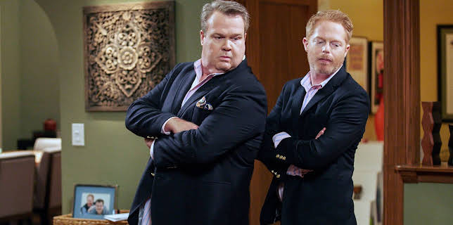 11:00 AM: Modern Family | E4 | 11/12 2025