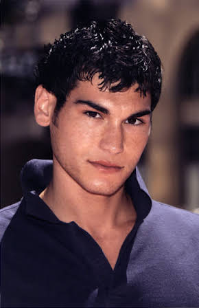 Brad Bufanda as 