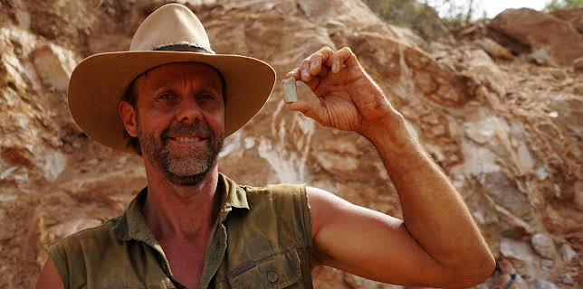 07:15: Outback Crystal Hunters (S1 E3) (S1) | Discovery Channel | 1/12 2026