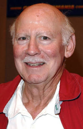 Alan Oppenheimer as 