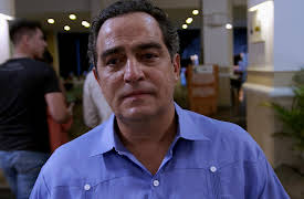 Hijas De La Luna y La Familia... Cambió season-1: Hijas de la Luna y La Familia... Cambió Capítulo 12