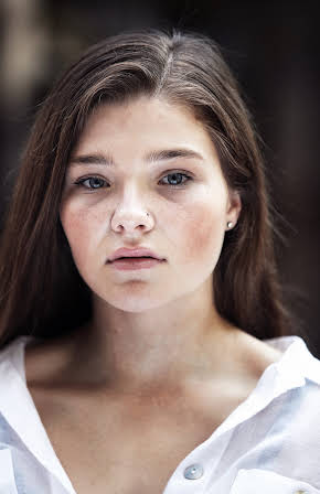 Jess Kuss as 