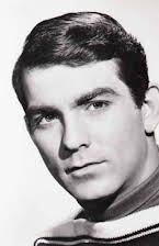 Duke Hobbie als John Beaurider