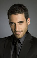 Miguel Ángel Silvestre som 