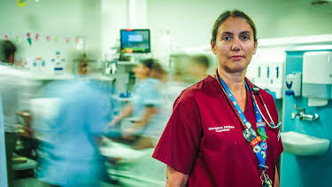 10:00 PM: 999: Critical Condition (S2 E3) (S2) | 5 Star | 12/23 2025