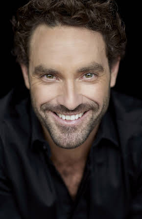 Guillaume Lemay-Thivierge as 
