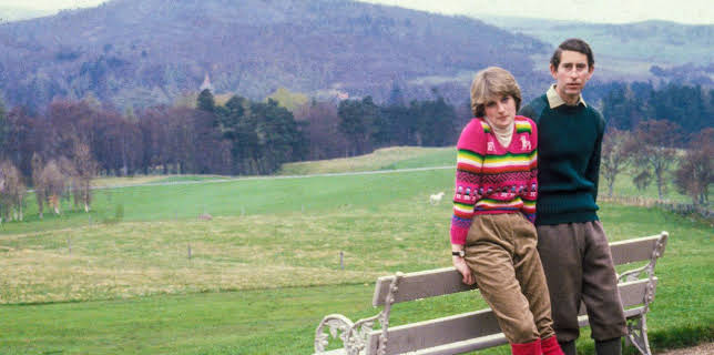 6:00 PM: Secrets of the Royal Palaces (S1 E1) (S1) | Channel 5 | 11/10 2025