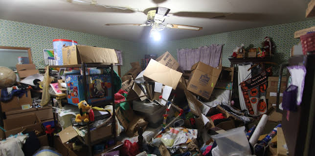 06:25: Hoarding: Buried Alive (S5 E9) (S5) | TLC | 11/19 2025