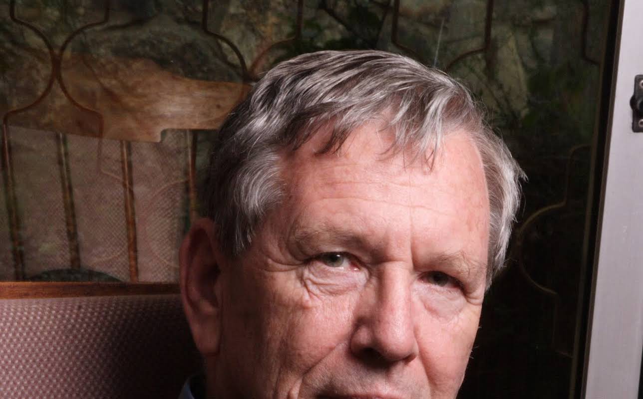 Amos Oz