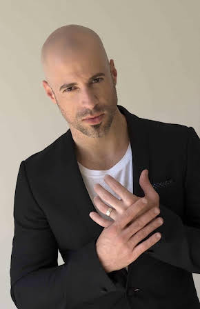 Chris Daughtry as 
