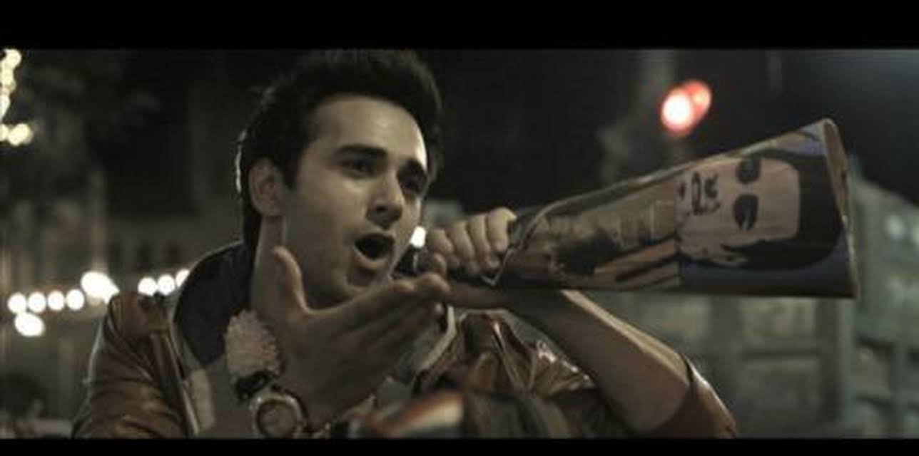 Fukrey (2013)