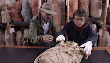 Mummies Unwrapped (S1 E1)