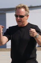 Jack Gill som Defendant