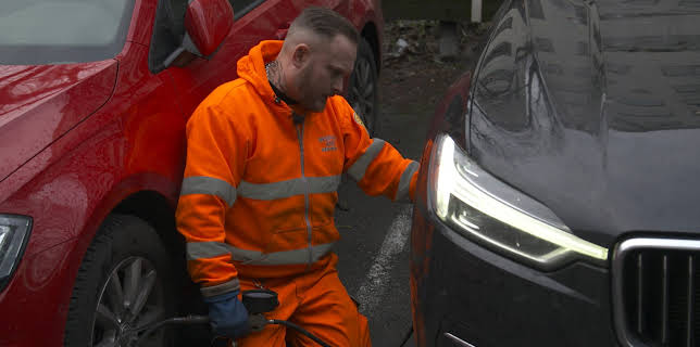 11:40: Veiens helter (S8 E16) (S8) | MAX | 11/27 2025