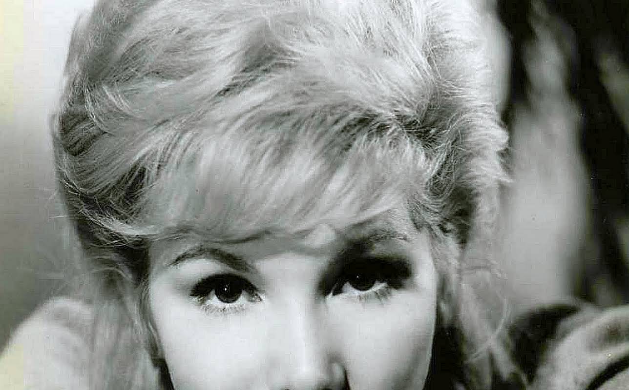 Susan Hampshire