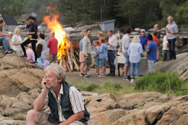 14:15: Neste sommer (S4 E4) (S4) | TVNorge | 6/2 2026