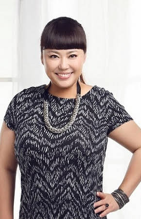 Jingjing Li as Mama Li