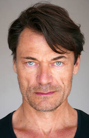 Stefan Weinert as 