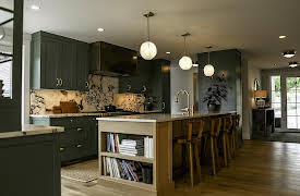 Northwest by Design, Season 1: The Barnacle House and Steve's Kitchen