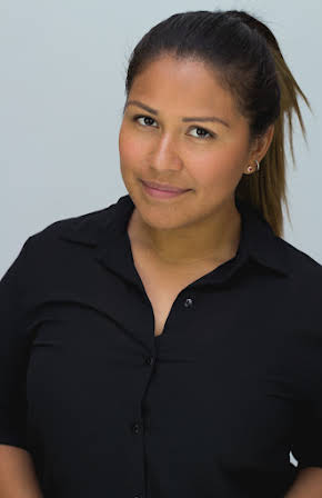 Lizeth Hutchings as Smuggled Woman