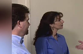House Hunters: Classic, Season 1: Maintenance-Free Yard