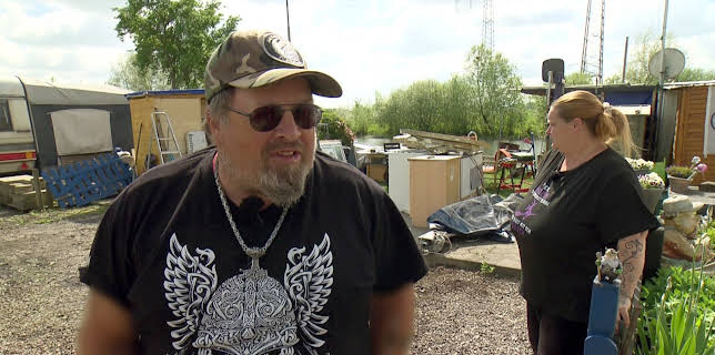 15:00: Hartz Rot Gold (S5 E6) (S5) | RTL 2 | 3/10 2026