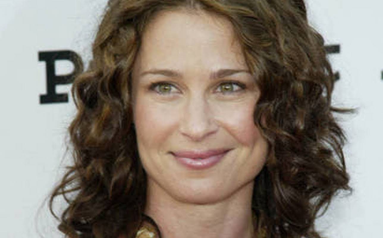 Julie Warner