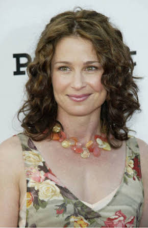 Julie Warner as 