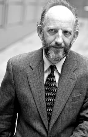 Max Baker as Robber