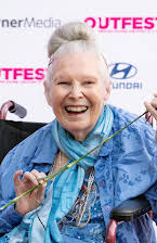 Laurie Franks como Lucy's Maid