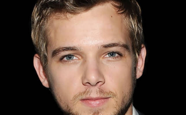 Max Thieriot