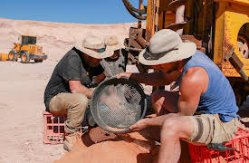 Outback Opal Hunters, Season 5: Follow the Clues