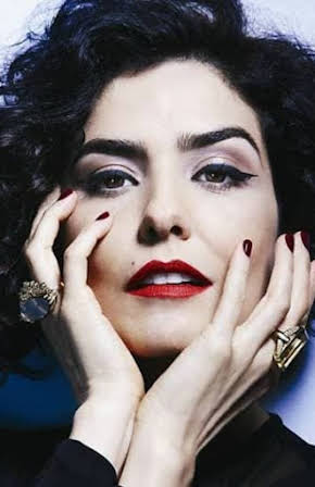 Letícia Sabatella as 